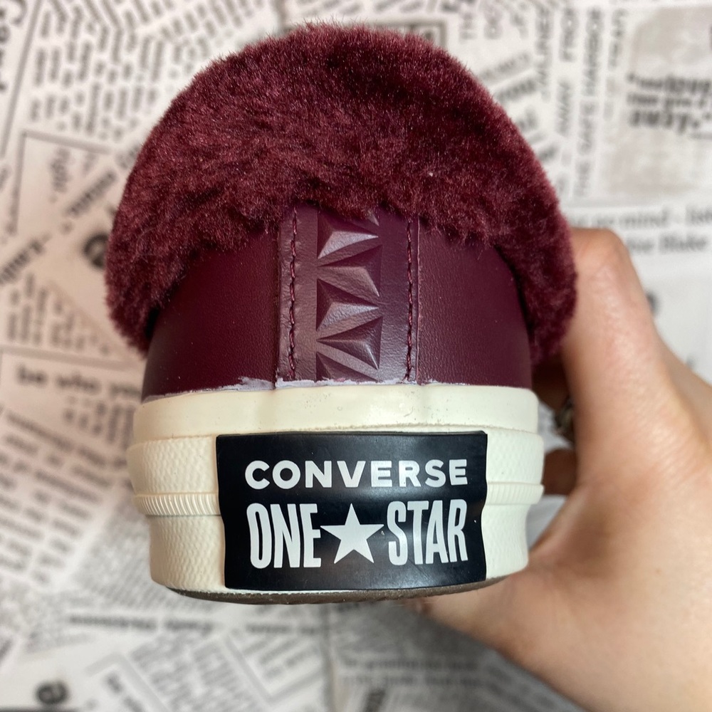 NWT Converse One Star Burgundy/White Furry Sneakers in Size 9.5/41